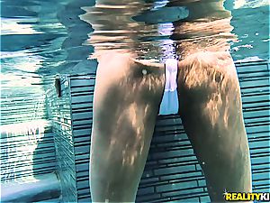 huge-titted bathing suit stunner goes deep ass fucking with a strapping stud