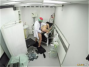 kinky patient gets fucked by the gynecologist